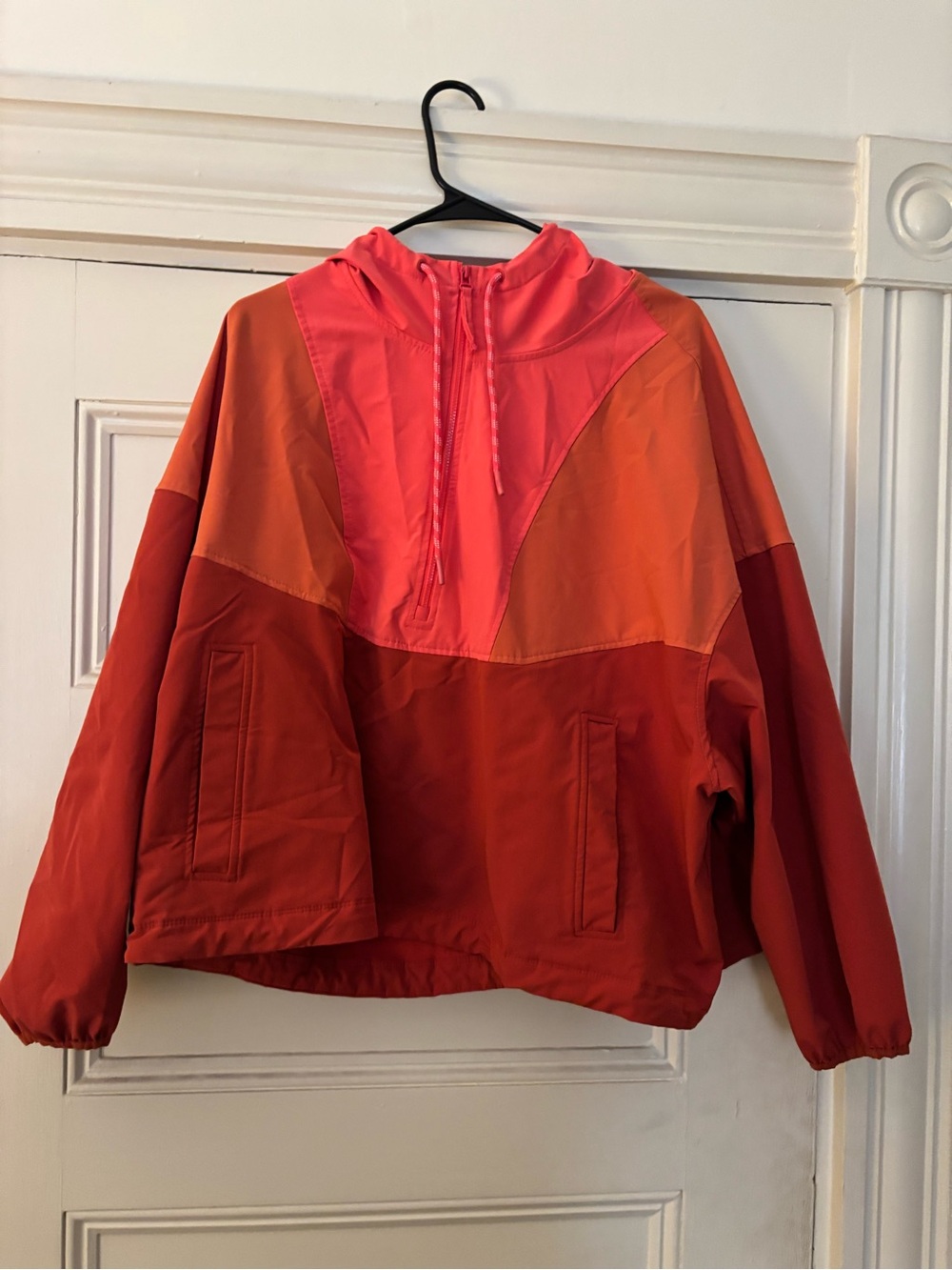 Old Navy Active Hooded Colorblock Pullover in Coral & Orange